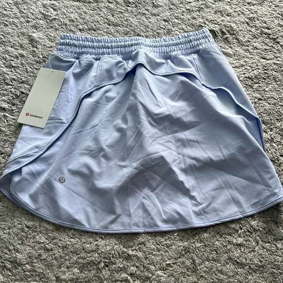Lululemon Hotty Hot High-Rise Skirt LONG Pastel Blue Size 8 - Picture 7 of 8